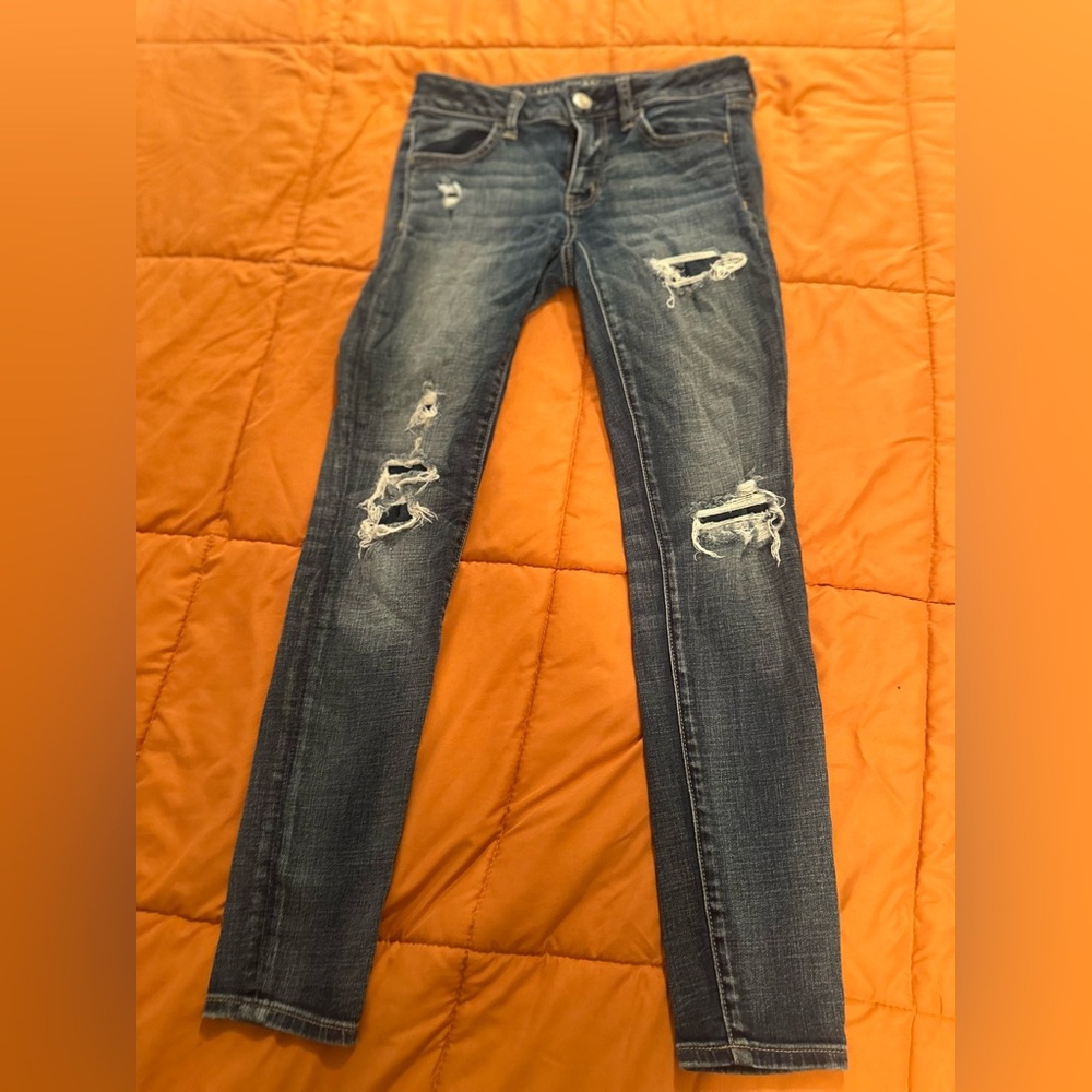 AE Distressed jeggings